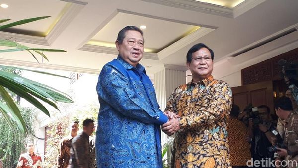 Momen Prabowo Sambut Hangat SBY di Kertanegara