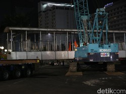 Video: JPO Bundaran HI Dibongkar