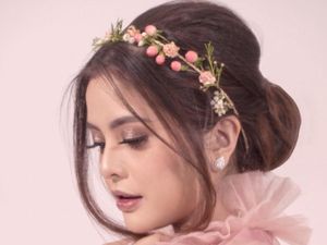 Tampil Beda, Tasya Kamila Lebih Matang dan Memesona di Foto Prewedding