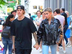 Justin Bieber dan Hailey Baldwin Nangis Bareng di Pojokan Jalan
