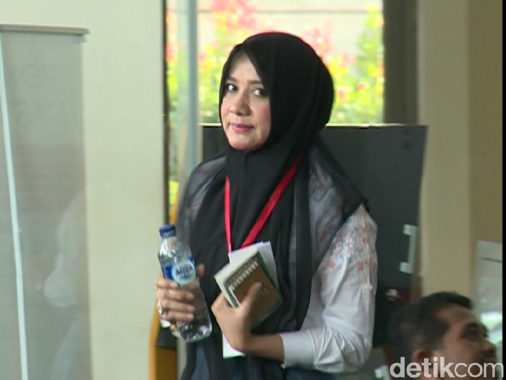 Istri Gubernur Aceh Penuhi Panggilan KPK Jadi Saksi Kasus Suap