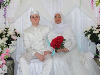 Potret Mesra Pernikahan Bule Norwegia dan Gadis Aceh yang Bikin Baper