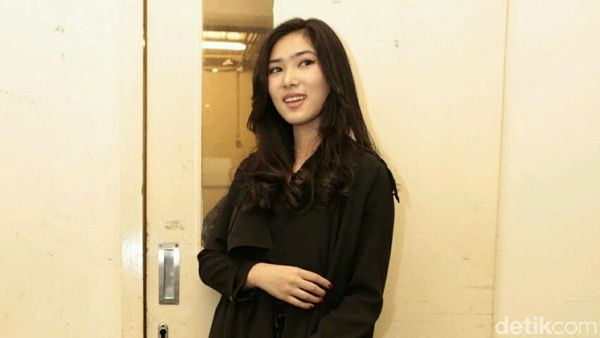 Isyana Sarasvati Bangkit Melawan Depresi