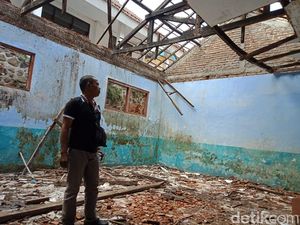 Ini Kendala Siswa SD di Jember Tiga Tahun Berbagi Ruangan