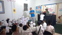 Vidoran Ajak Bunda & Si Kecil Berbagi Kebaikan Susu Bareng Anak Yatim