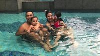 Foto Kolam Renang di Rumah Mewah 10 Artis Indonesia, Ada yang ala Waterbom