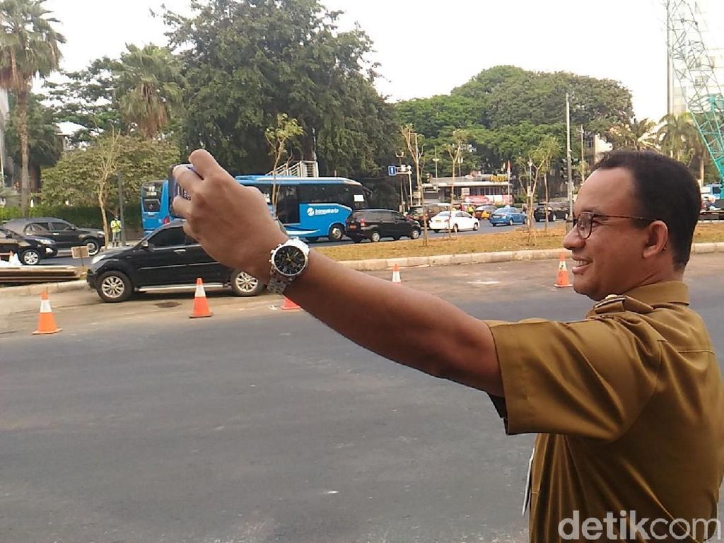 Polisi Bilang Perobohan JPO HI Terburu-buru, Ini Respons Anies Polisi Bilang Perobohan JPO HI Terburu-buru, Ini Respons Anies