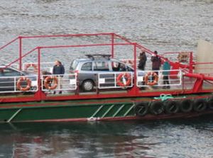 Feri Putar Terakhir di Dunia Feri Putar Terakhir di Dunia