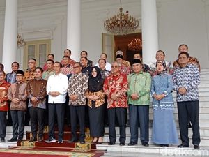 Nurdin Abdullah dan Para Bupati Salam 2 Periode di Istana Bogor Nurdin Abdullah dan Para Bupati Salam 2 Periode di Istana Bogor