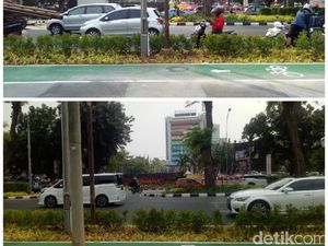 Before-After Tiang Halang Rintang di Jalur Sepeda GBK Dicabut