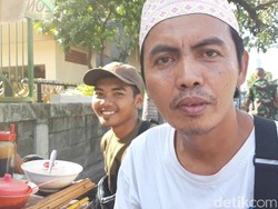Cerita Penjual Bakso Gratis di Surabaya, Ngaku Mantan Istrinya Teroris