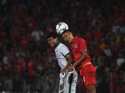 Indonesia bertahan di posisi teratas klasemen Grup A dengan enam poin, unggul selisih gol atas Vietnam yang punya poin sama. Foto: Zabur Karuru/Antara Foto
