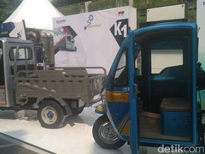 Bemo Listrik Buatan RI Dibanderol Rp 40 Juta Bemo Listrik Buatan RI Dibanderol Rp 40 Juta