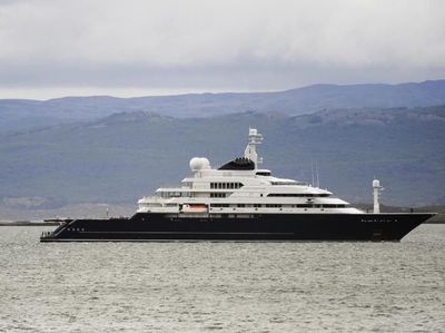 10 Super Yacht Termahal di Dunia dan Pemiliknya