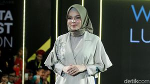 8 Koleksi Terbaru KAMI Didominasi Warna Terang dan Coklat Tua