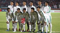 Pelatih timnas U-16, Fakhri Husaini, melakukan rotasi pada laga di Stadion Gelora Delta Sidoarjo, Selasa (31/7/2018). Bagus Kahfi kali ini dipercaya tampil sebagai starter dan memimpin lini serang Indonesia. Foto: Suparno/detikSport