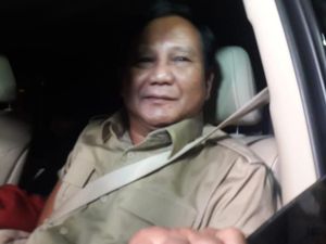Tiba di Rumah Maher Algadri, Prabowo Kelakar Dinner Sate Tiba di Rumah Maher Algadri, Prabowo Kelakar Dinner Sate