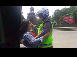 Kocak! Joget Keke Challenge, Waria Ini Ditilang