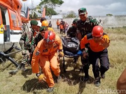 KLHK Apresiasi Tim Gabungan yang Berhasil Evakuasi Pendaki Rinjani