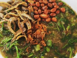 Tambah Semangat dengan Sarapan Bubur Pedas Khas Kalimantan