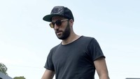 Gonzalo Higuain yang tengah dispekulasikan pun tak ketinggalan. Higuain belakangan sedang diincar oleh Chelsea dan AC Milan. Satu hal yang menarik: Higuain kembali dari liburan dalam kondisi fisik yang cukup bagus, tak kegemukan seperti beberapa musim lalu. (Foto: Instagram @juventus)
