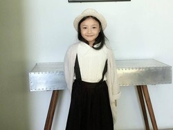 Kenalan dengan Hanna, Desainer Busana Muslim Termuda Usianya 10 Tahun