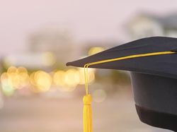 Video: Mendikti Sebut Alumni LPDP Tak Harus Balik ke Indonesia