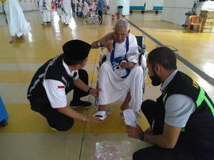 Dirah, Jemaah Haji yang Ngaku Berusia 120 Tahun Tiba di Tanah Suci