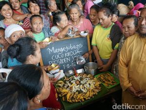 Pedagang Pasar Legi Solo Tumpengan Sambut Kelahiran Cucu Jokowi