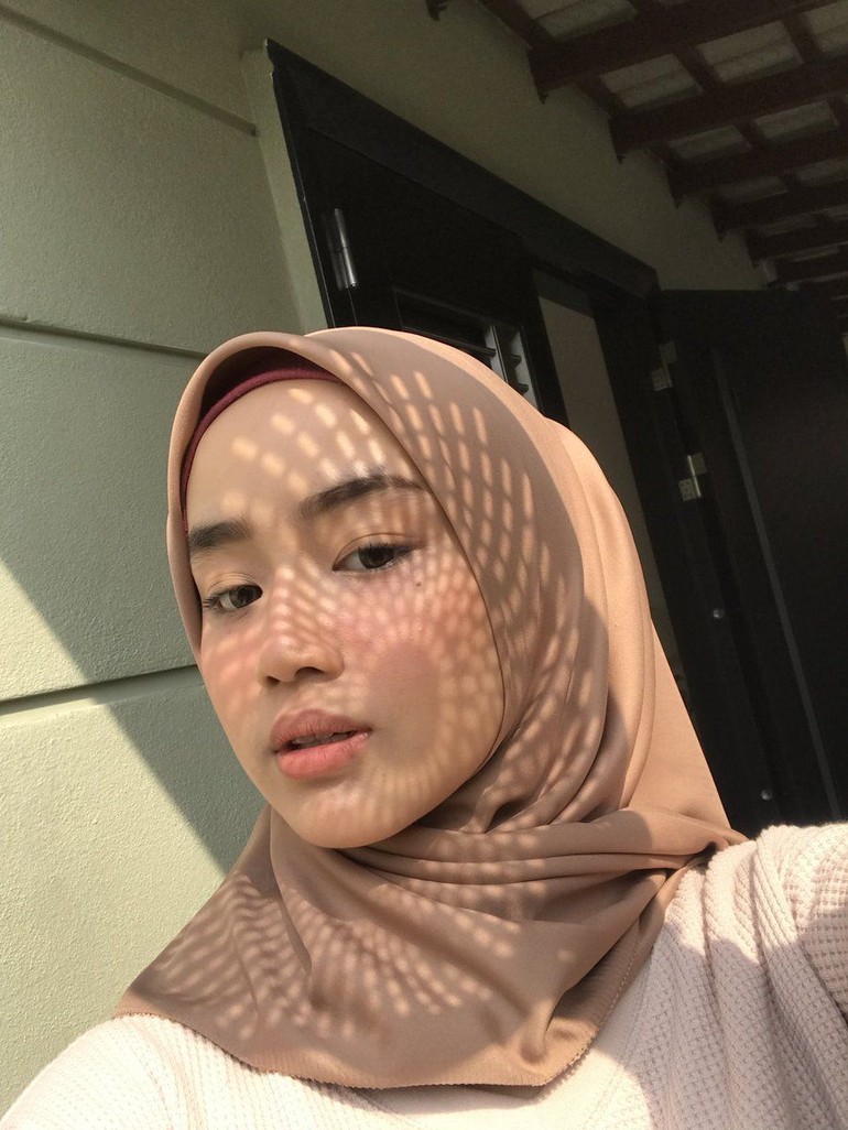 Foto Selfie Keren Wanita Hijab - gaya selfie kekinian