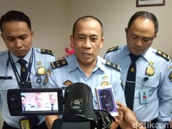Turis Inggris Penampar Petugas Imigrasi Ngurah Rai Ditahan Polisi