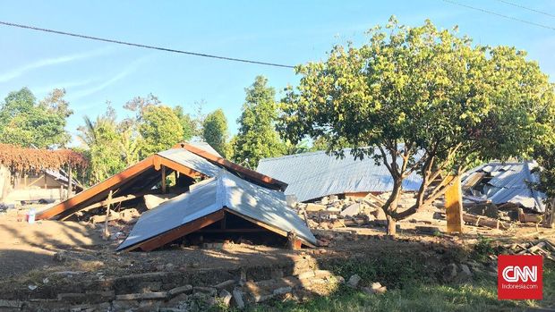 Ratapan Amak Saleha Kehilangan Rumah Akibat Gempa Lombok