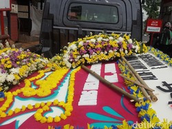 Karangan Bunga Tak Dipasang di RS Tempat Kahiyang Melahirkan