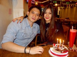 Lamar Patricia Razer, Rezky Aditya Bikin Netizen Patah Hati