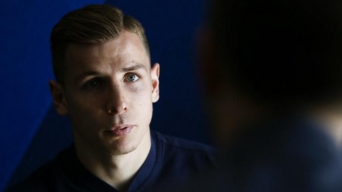 Lucas Digne bergabung dengan Everton setelah meninggalkan Barcelona (Foto: Pau Barrena/AFP Photo)
