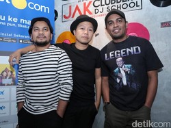 Cara Sandhy Sondoro dan Tompi Kenang Glenn Fredly