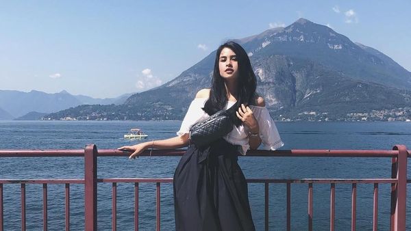 Foto: Terpesona Italia dan si Cantik Maudy Ayunda