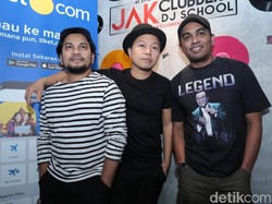 Tompi dan Sandhy Sondoro Sering Tunggu Balasan Glenn Fredly di Grup WA