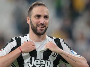 Higuain Jalani Tes Medis di Milan, Bonucci di Juventus