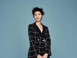 Bantu Keuangan Keluarga, Wanita Ini Rela Operasi Plastik Demi Jadi Model