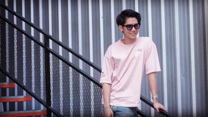 Ini Gaya Makan Aktor Thailand Harit Cheewagaroon, yang Mirip Iqbaal Ramadhan