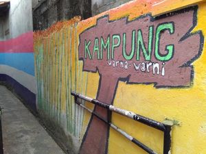 Cantik! Gang di Jatipadang Dicat Warna-warni Sambut Agustusan
