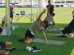 Latihan ini diikuti oleh sedikit pemain karena sebagian besar pemain Juventus sedang menjalani tur pramusim di Amerika Serikat. Foto: Twitter @juventusfc
