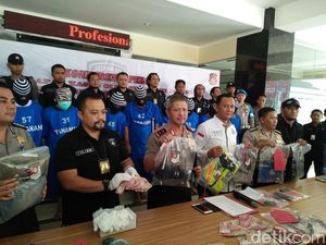 Polda Jateng Ungkap Perampok Menyamar Polisi, Kerugian Rp 1,6 M Polda Jateng Ungkap Perampok Menyamar Polisi, Kerugian Rp 1,6 M