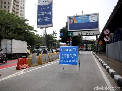 Simulasi Penutupan Pintu Tol Jelang Asian Games