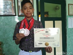 Hebat! Siswa SMP Magelang Raih Medali Lomba Matematika di Singapura