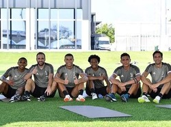 Ronaldo muncul dalam sesi latihan di Vinovo pada Selasa (31/7/2018). Foto: Twitter @cristiano