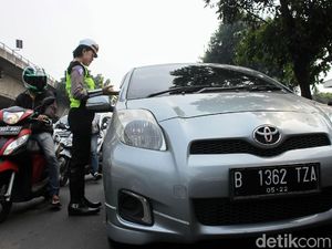 Evaluasi Ganjil-Genap: Lalu Lintas Lancar, Udara Bersih Evaluasi Ganjil-Genap: Lalu Lintas Lancar, Udara Bersih