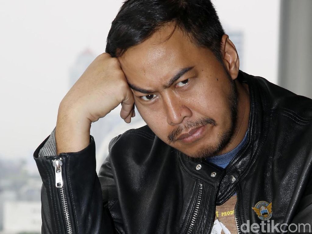 Pesan Menarik Pandji Pragiwaksono untuk Komika Pesan Menarik Pandji Pragiwaksono untuk Komika