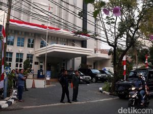 Kahiyang Ayu Melahirkan, RS YPK Mandiri Dijaga Paspampres Kahiyang Ayu Melahirkan, RS YPK Mandiri Dijaga Paspampres